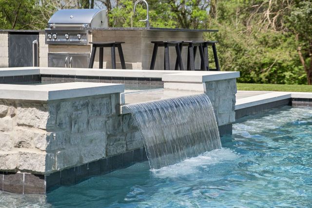 1114 Tyne Blvd, Nashville, TN 37220