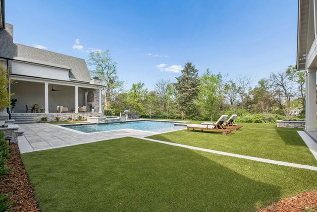 1114 Tyne Blvd, Nashville, TN 37220