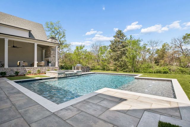 1114 Tyne Blvd, Nashville, TN 37220