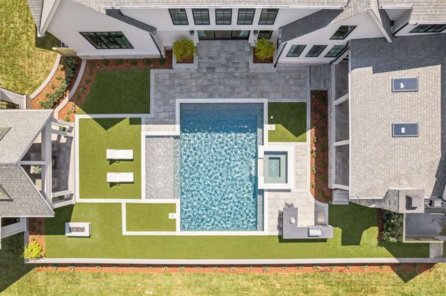 1114 Tyne Blvd, Nashville, TN 37220