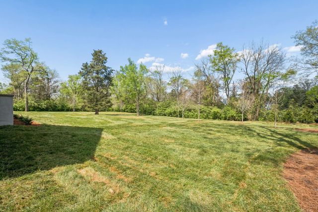 1114 Tyne Blvd, Nashville, TN 37220