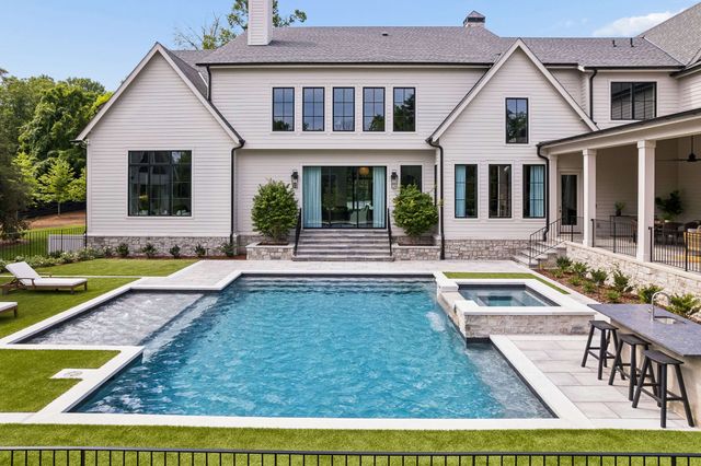 1114 Tyne Blvd, Nashville, TN 37220