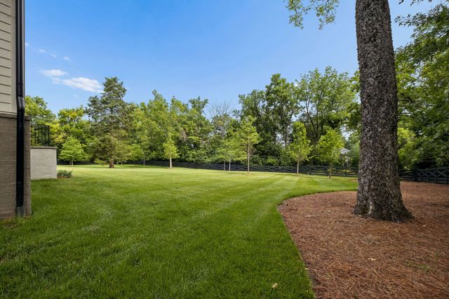 1114 Tyne Blvd, Nashville, TN 37220