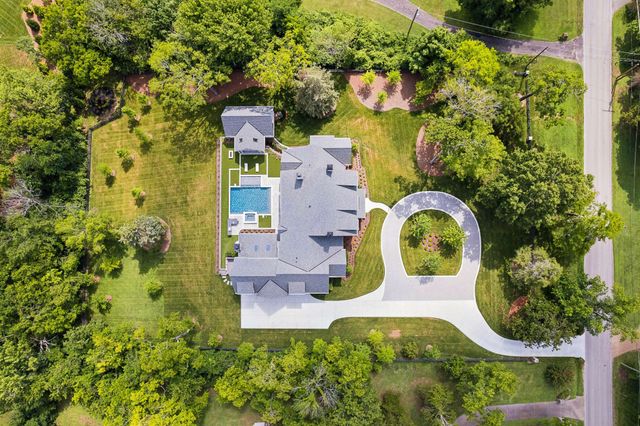 1114 Tyne Blvd, Nashville, TN 37220