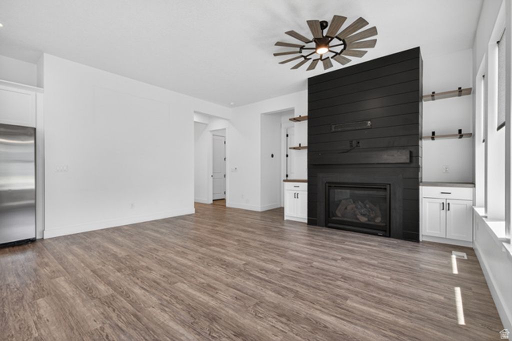 Image 2 of property listing at 4821 W JUNIPER BEND CIR, Herriman, UT 84096