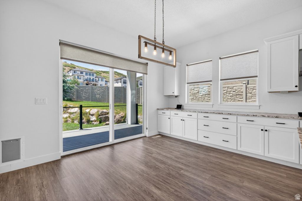 Image 13 of property listing at 4821 W JUNIPER BEND CIR, Herriman, UT 84096