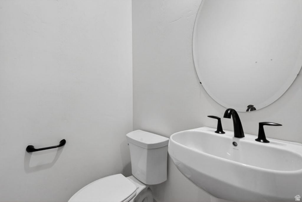 Image 24 of property listing at 4821 W JUNIPER BEND CIR, Herriman, UT 84096