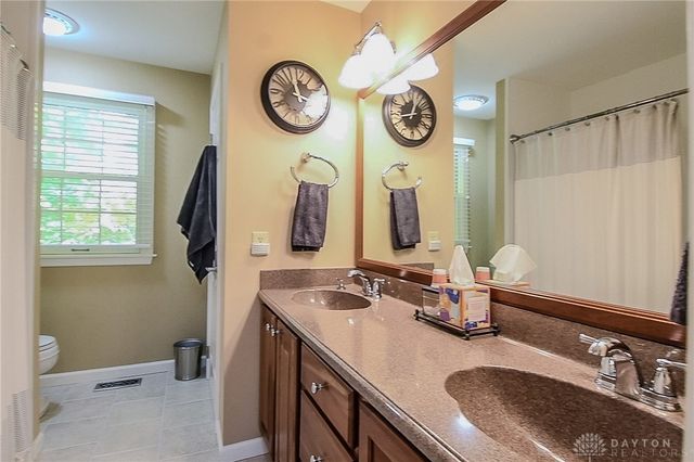 1223 Green Timber Trail, Washington Twp, OH 45458