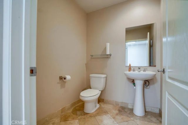 1522 Amherst Avenue 402, Los Angeles, CA 90025