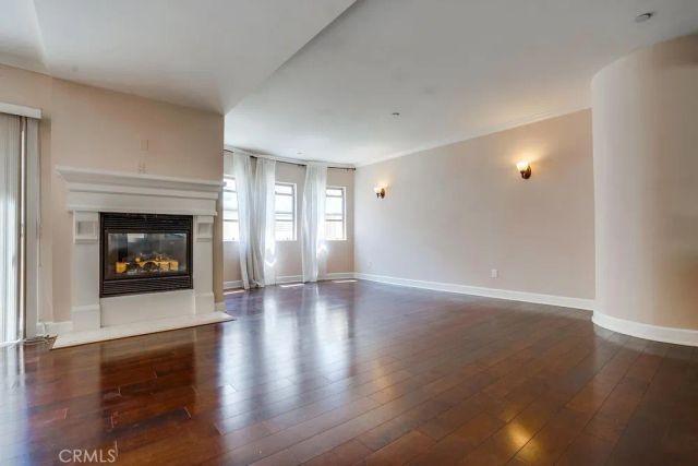 1522 Amherst Avenue 402, Los Angeles, CA 90025