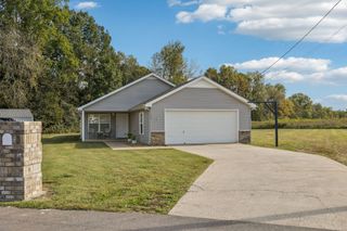 430 Daytona Dr, Cornersville, TN 37047