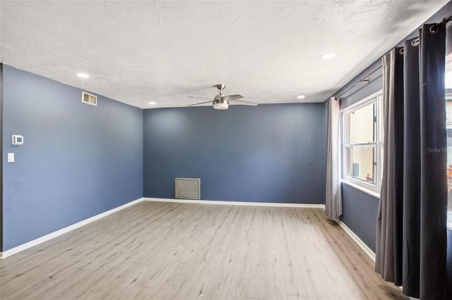 29739 68TH STREET N, Clearwater, FL 33761