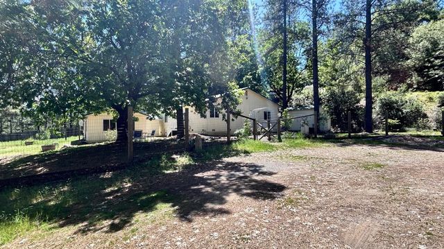 8719 Cave City Rd, Mountain Ranch, CA 95246
