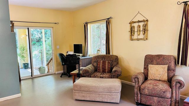 8719 Cave City Rd, Mountain Ranch, CA 95246