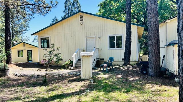 8719 Cave City Rd, Mountain Ranch, CA 95246