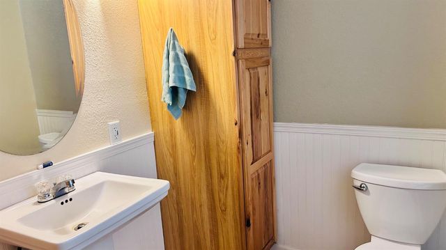 8719 Cave City Rd, Mountain Ranch, CA 95246