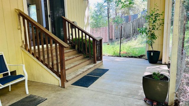 8719 Cave City Rd, Mountain Ranch, CA 95246