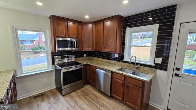 6719 KIPLING, District Heights, MD 20747