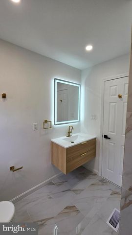 6719 KIPLING, District Heights, MD 20747