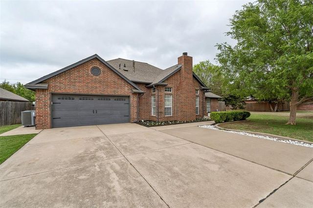 501 Sparrow Hawk, Edmond, OK 73003