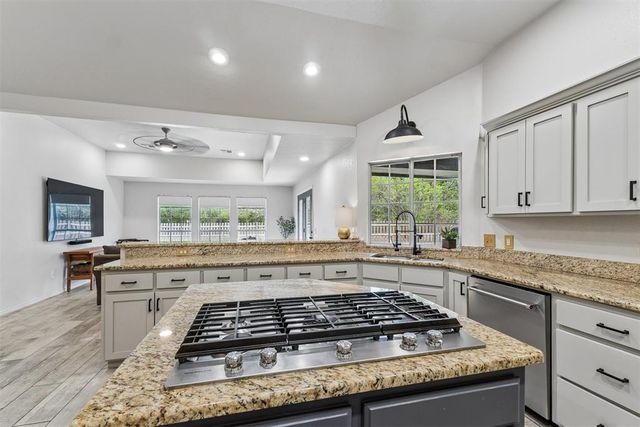 501 Sparrow Hawk, Edmond, OK 73003