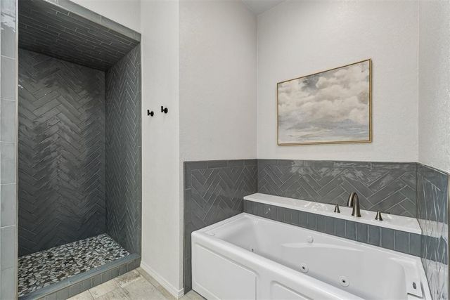 501 Sparrow Hawk, Edmond, OK 73003