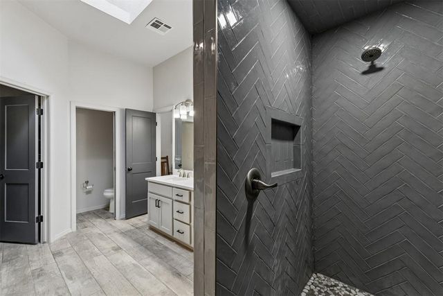 501 Sparrow Hawk, Edmond, OK 73003