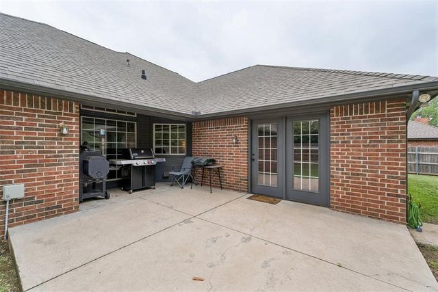 501 Sparrow Hawk, Edmond, OK 73003