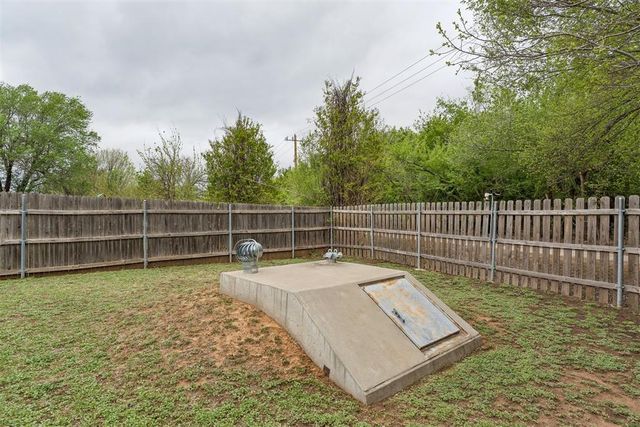 501 Sparrow Hawk, Edmond, OK 73003