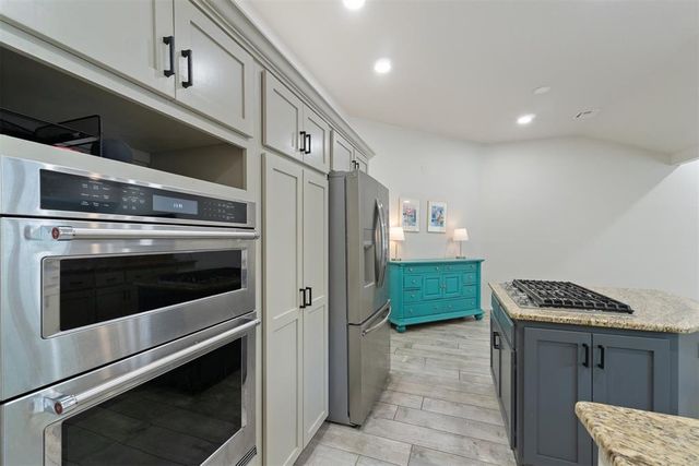 501 Sparrow Hawk, Edmond, OK 73003