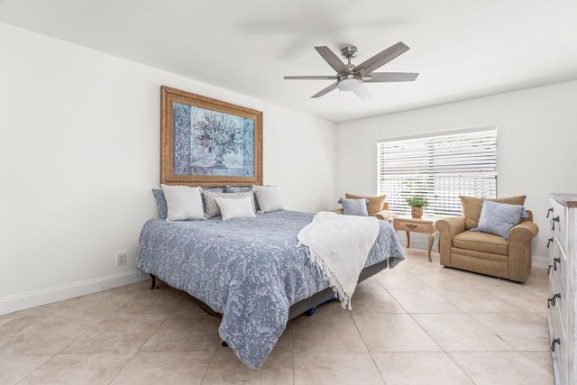 454 Prairie Rose Lane, Boca Raton, FL 33487