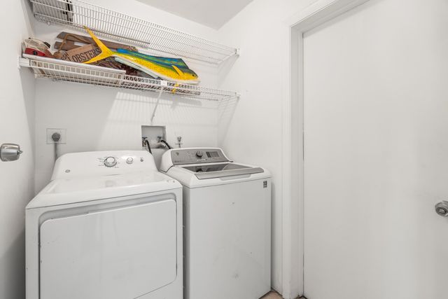 454 Prairie Rose Lane, Boca Raton, FL 33487