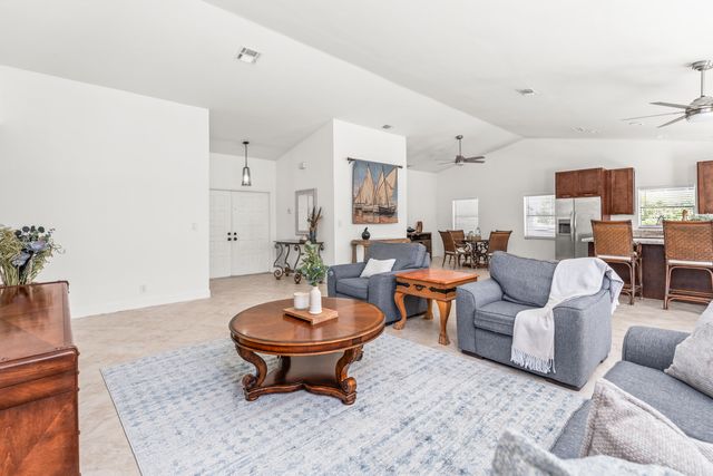 454 Prairie Rose Lane, Boca Raton, FL 33487