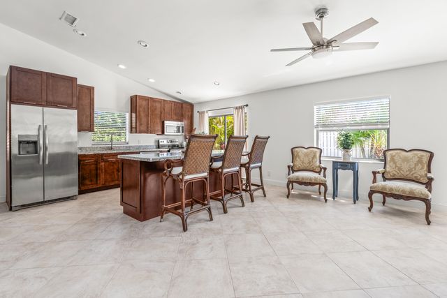 454 Prairie Rose Lane, Boca Raton, FL 33487