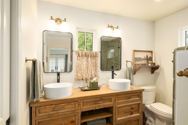 625 E Lansing Way, Fresno, CA 93704