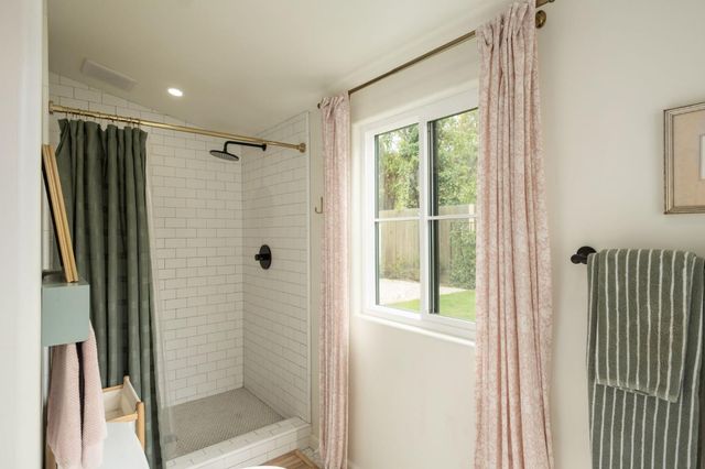 625 E Lansing Way, Fresno, CA 93704