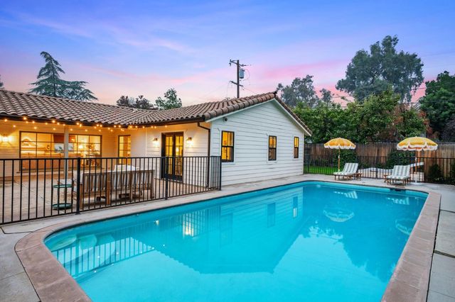 625 E Lansing Way, Fresno, CA 93704