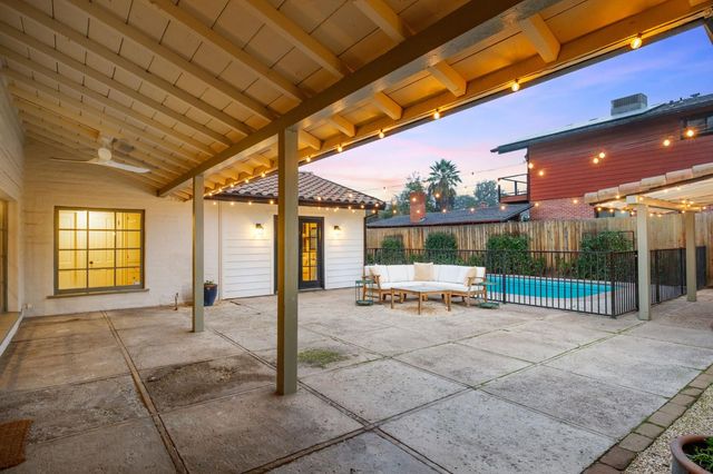 625 E Lansing Way, Fresno, CA 93704