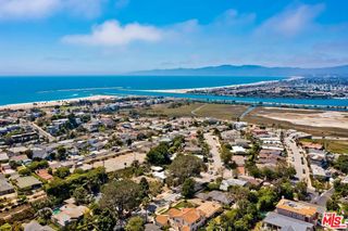 8515 Falmouth Avenue 206, Playa Del Rey, CA 90293