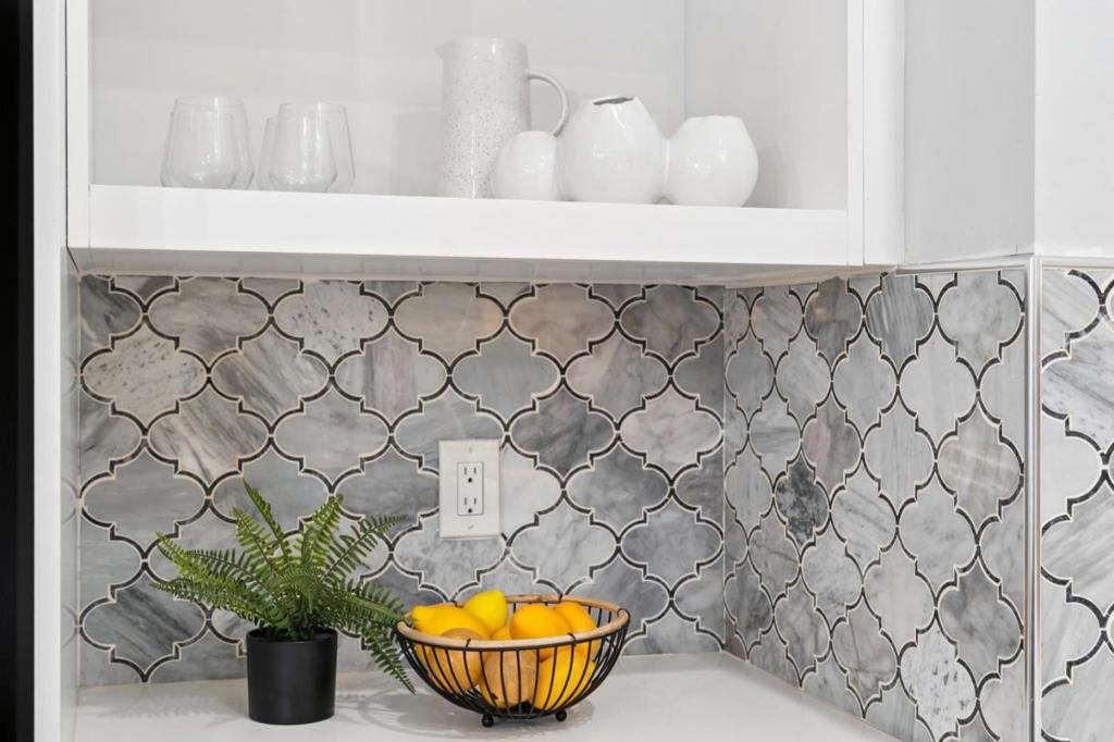 Image 10 of property listing at 3006 26th Street, San Francisco, CA 94110