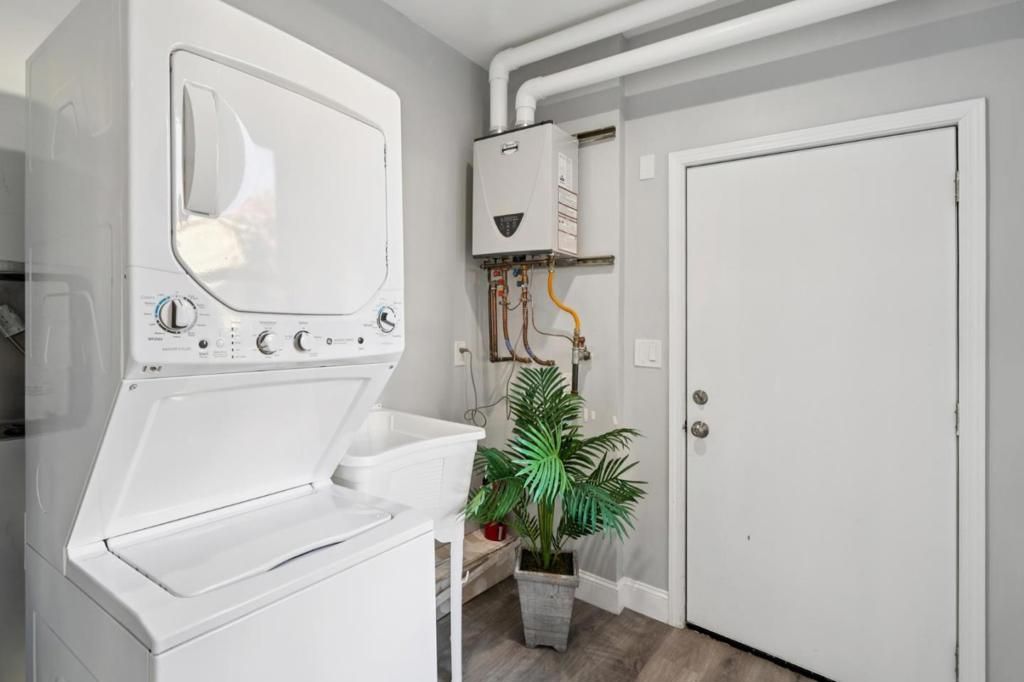 Image 13 of property listing at 3006 26th Street, San Francisco, CA 94110