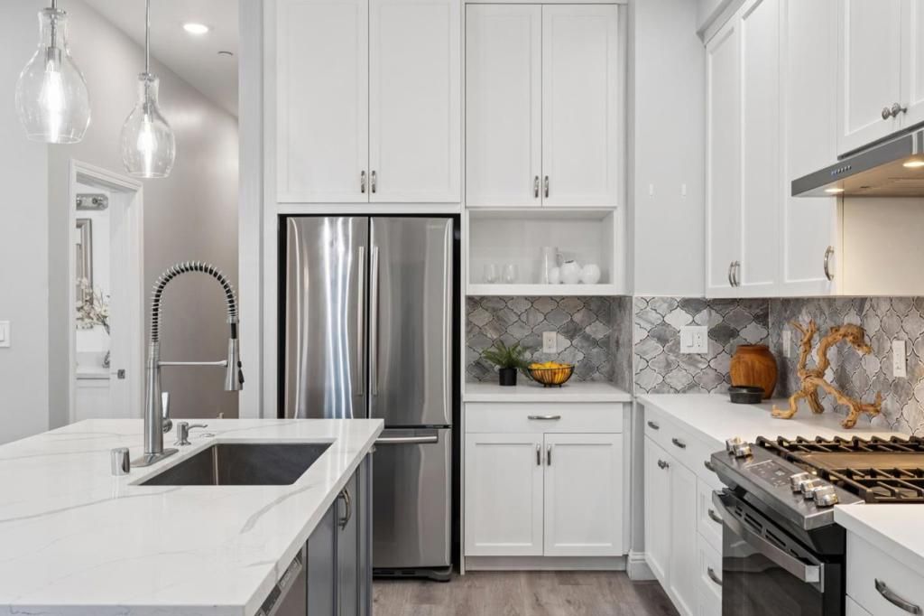 Image 9 of property listing at 3006 26th Street, San Francisco, CA 94110