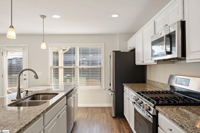 6 Glad Street, Greenville, SC 29605