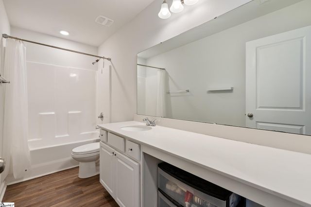 6 Glad Street, Greenville, SC 29605