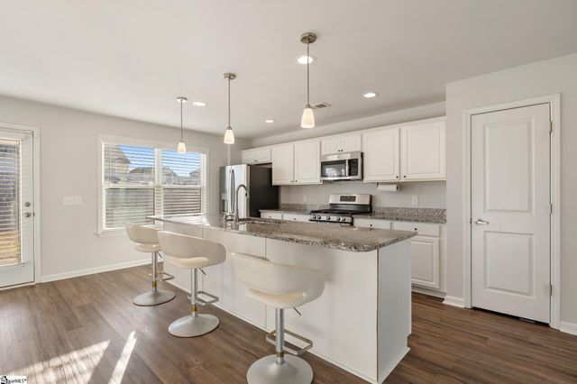 6 Glad Street, Greenville, SC 29605