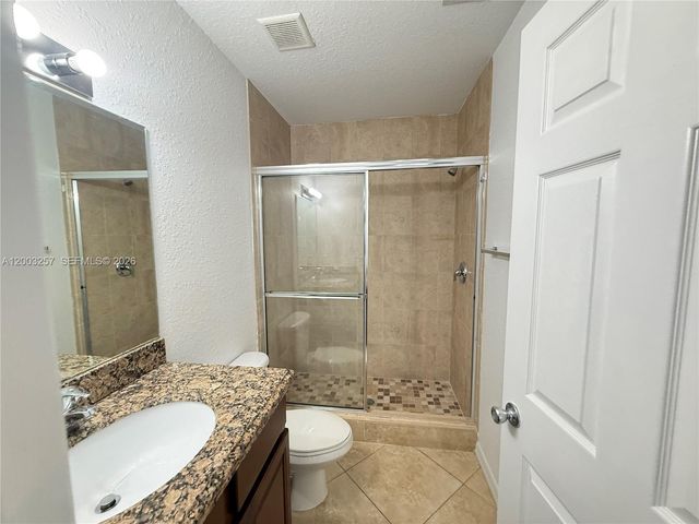 1000 Palm Trl 6, Delray Beach, FL 33483