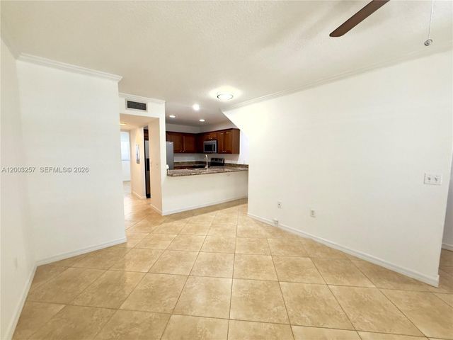 1000 Palm Trl 6, Delray Beach, FL 33483