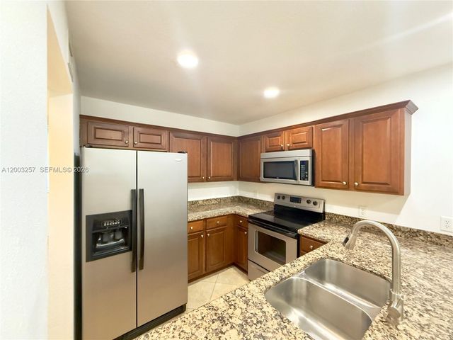 1000 Palm Trl 6, Delray Beach, FL 33483
