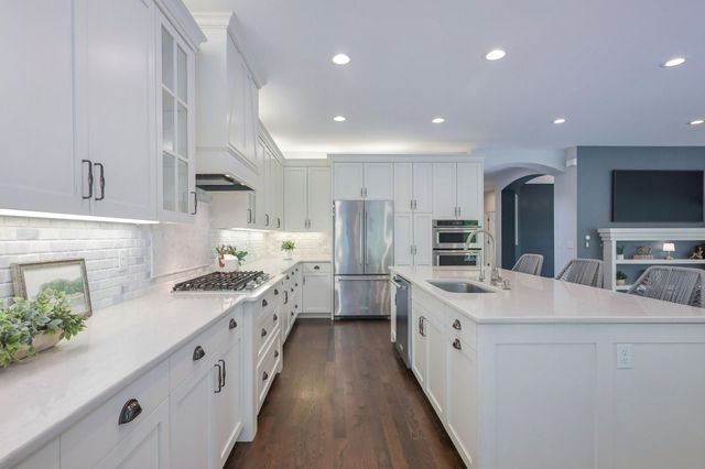 14714 Woodhaven Road, Minnetonka, MN 55345