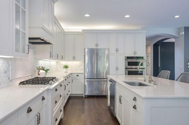 14714 Woodhaven Road, Minnetonka, MN 55345